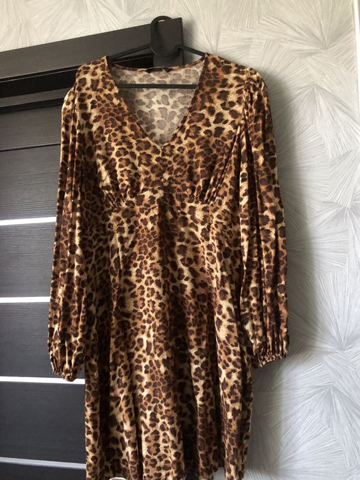 Сукня жіноча на ог 120