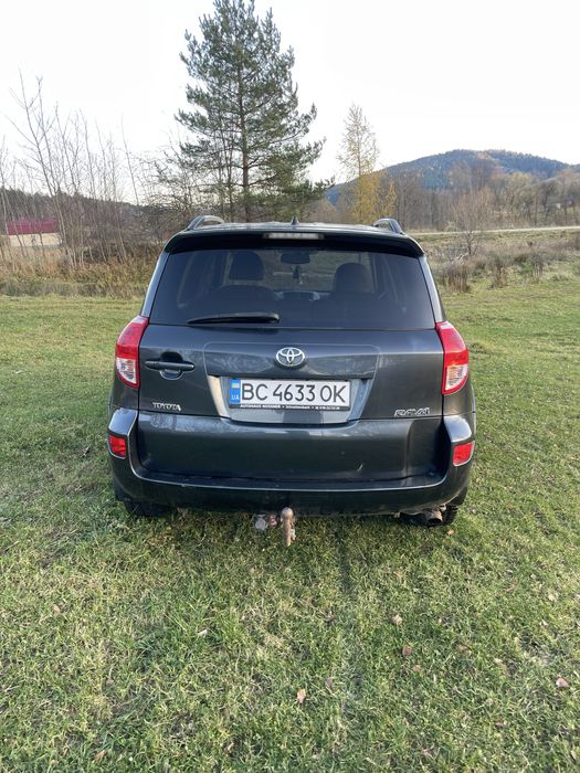 Продам тойота рав 4