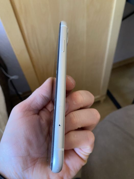 Sprzedam iPhone 11