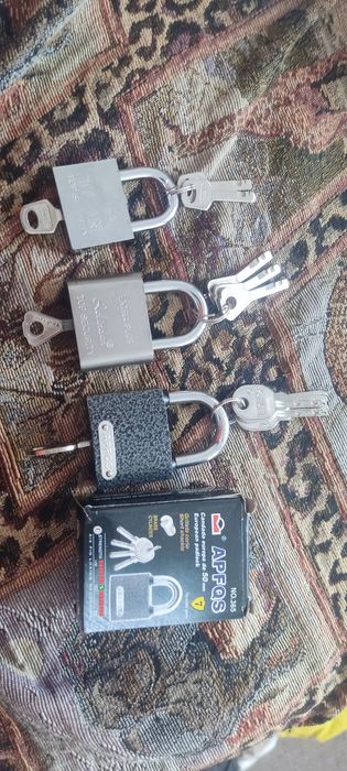 Продам замок    .