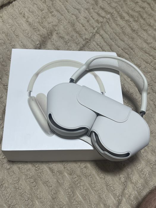 Apple AirPods Max 2024