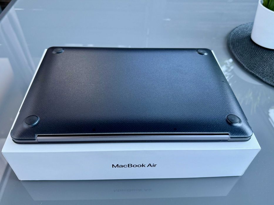 MacBook Air 13 M1 model A2337