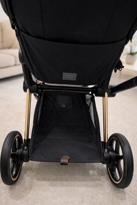 Wózek marki CYBEX E-PRIAM 4.0