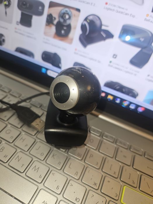 Вебкамера Logitec чёрная