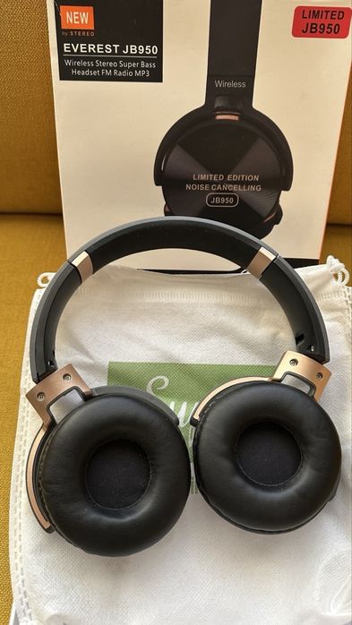 Продам беспроводные наушники JB-950BT