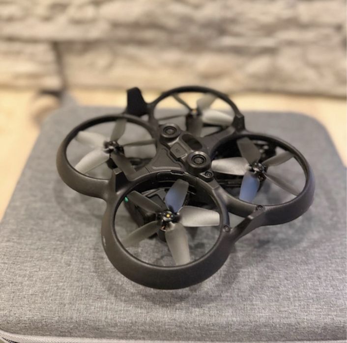 Dron Avata  z  dodatkami
