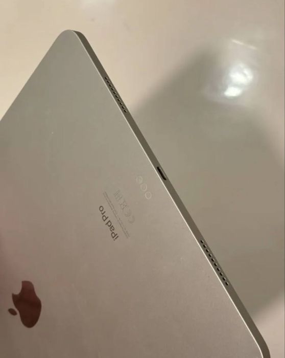 ipad pro 6gen 12.9 4g m2 2022 128gb MDM silver