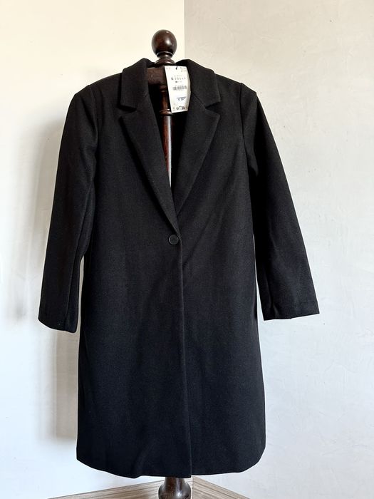 Чорне пальто Zara. Розмір S,M, XL