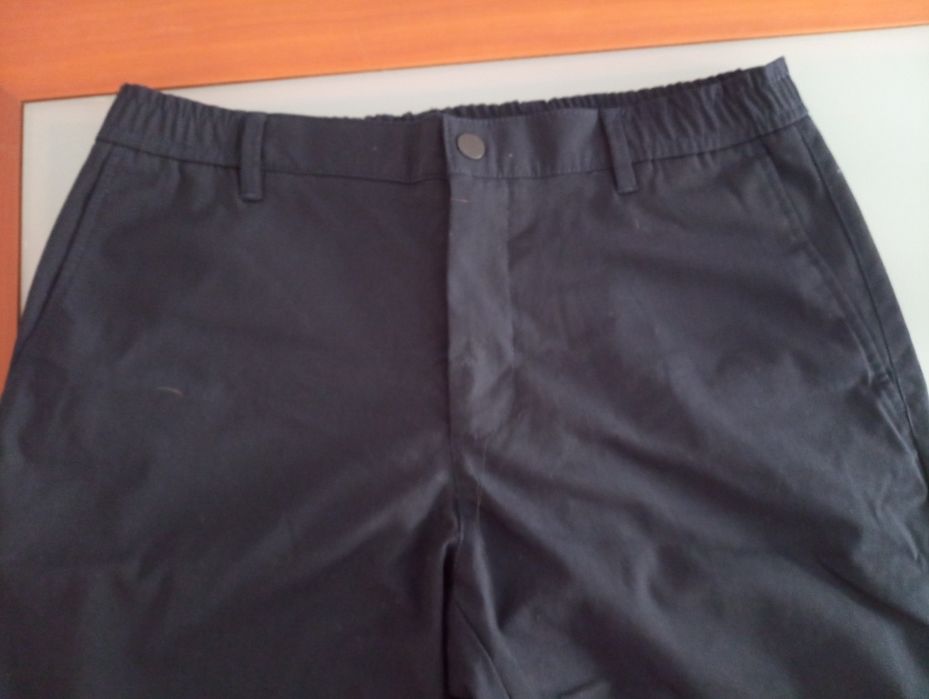 Calças de Homem de verão	Zara	Azul muito escuro/preto	- Como novas
