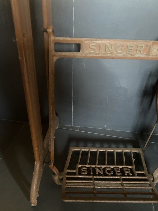 Suporte de maquina de costura Singer original