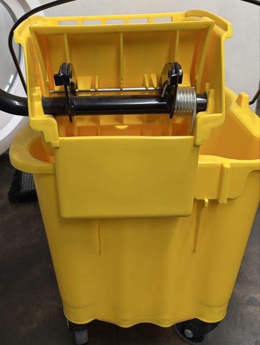 Відро з віджимом професійне