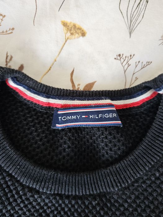 Czarny sweter Tommy Hilfiger