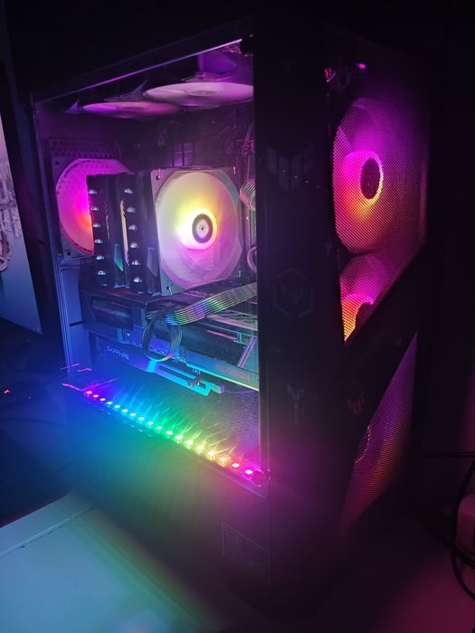 PC Gaming Topo de Gama | RX 9070 XT + Ryzen 7800X3D + RAM 32GB
