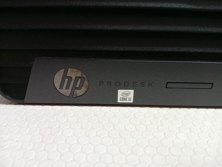Computador HP Prodesk 400 G7 SFF I5 10500.
Processador	Inte