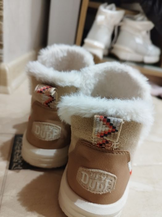 Чобітки жіночі 39