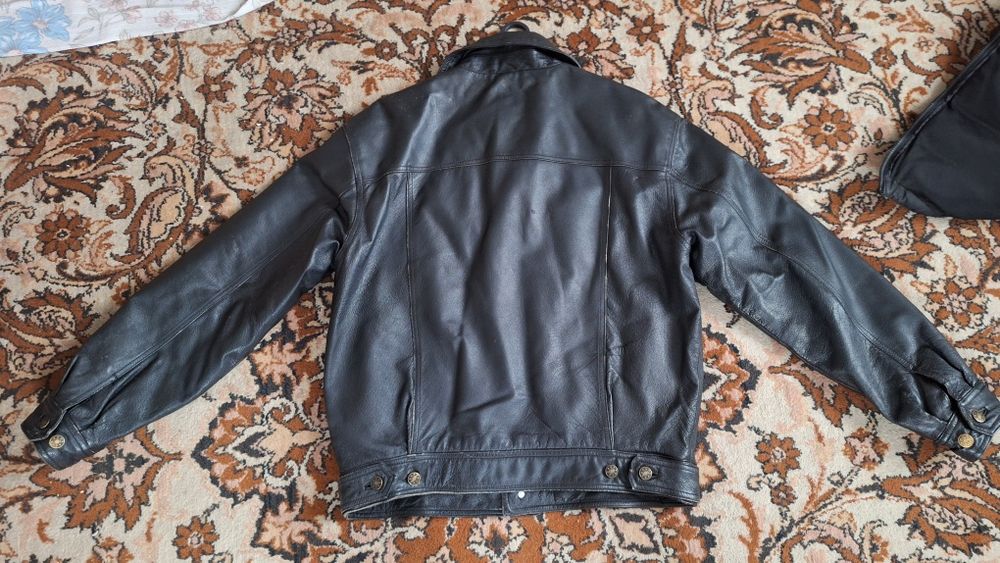 Кожаная куртка ARIZONA.