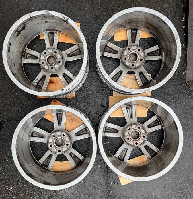 Диски R18 5x112 DIA 66,5mm 8J ET26. Audi A4 Allroad B8 8K0601025BM