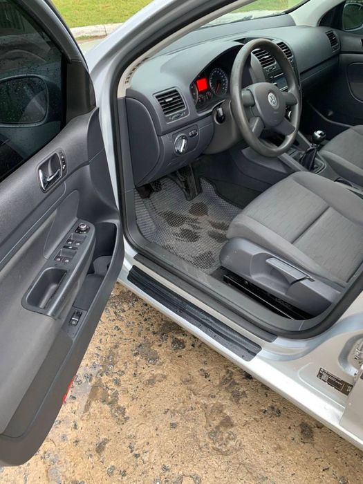 Продам Wv Golf 5 1.4 mpi НЕ ФАРбОВАНИЙ