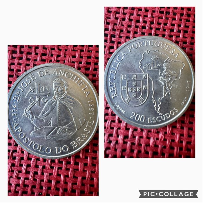 moedas antigas de escudos.