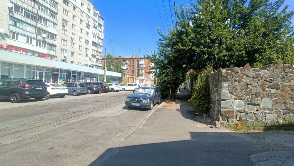 Продам земельну ділянку 8.5 сот Центр міста