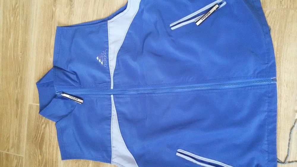 Спортивная жилетка Adidas для подростка