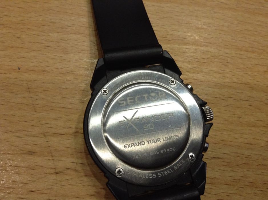 Relógio de precisão SECTOR