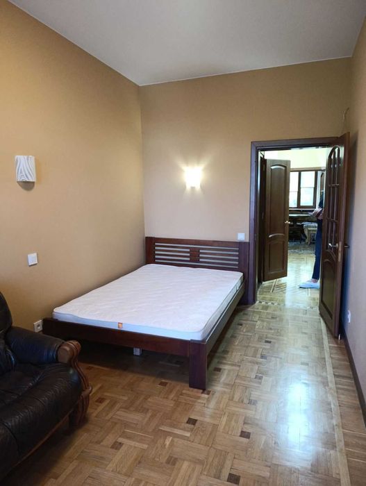 СДАМ  3-ком.  ул. Леонтовича/ М. Арнаутская  с газовым  котлом !