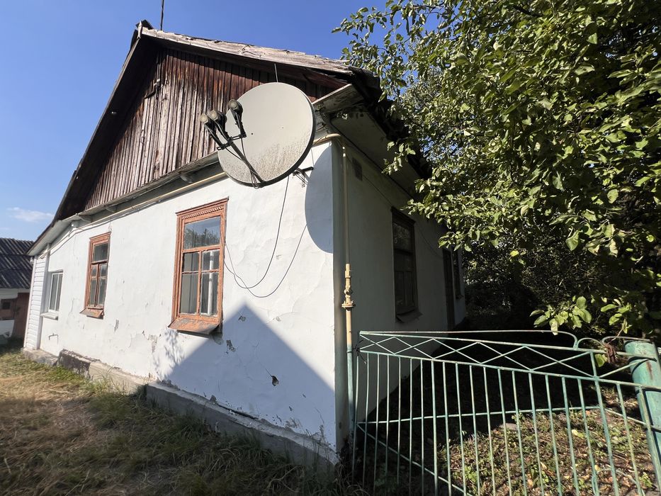 Продам будинок + 6 сот. землі  в м. Шепетівка