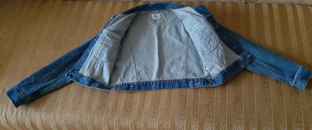 Женская джинсовая куртка Calvin Klein