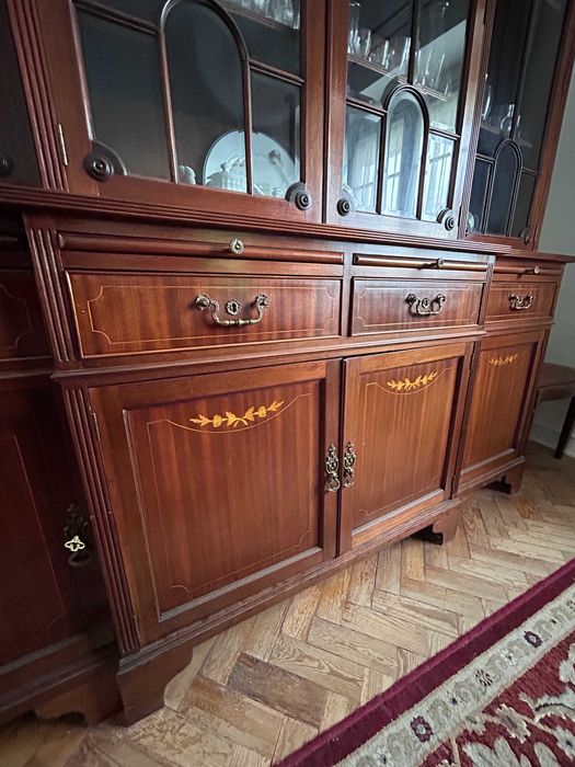 Louceiro Clássico em Madeira Maciça - Oferta