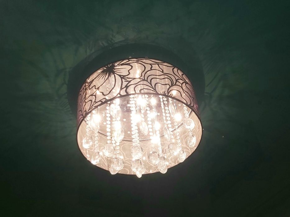 Очень красивая люстра