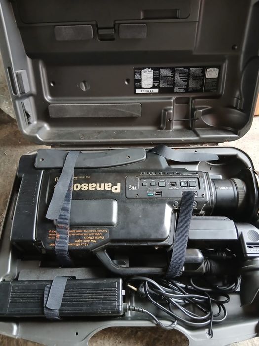 Відеокамера Panasonic NV-M40 VHS