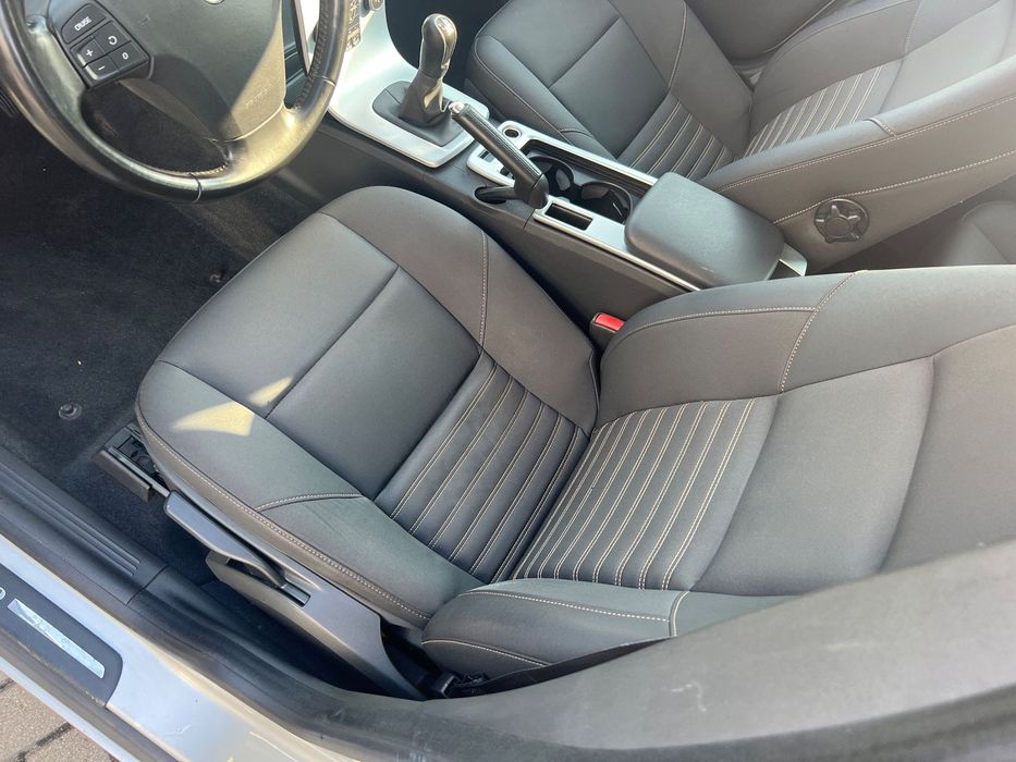 Volvo V50 1.6D bezwypadkowa pełna historia zmieniony rozrząd
