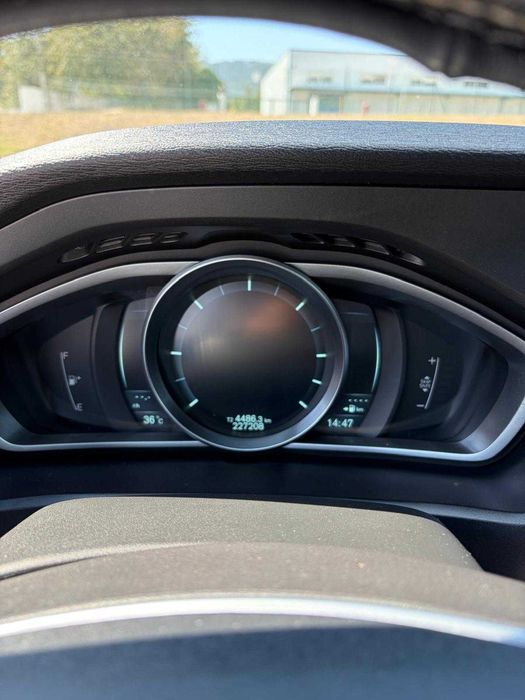 Volvo V40 1.6 D2 R-Design 2013