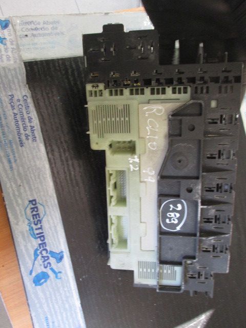 Caixa fusíveis / SAM / BSI RENAULT Clio I (B/C57_, 5/357_)