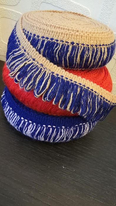 Бахрома из пряжи 3 мотка за 120 грн НОВАЯ
Бахрома для вязаных или друг