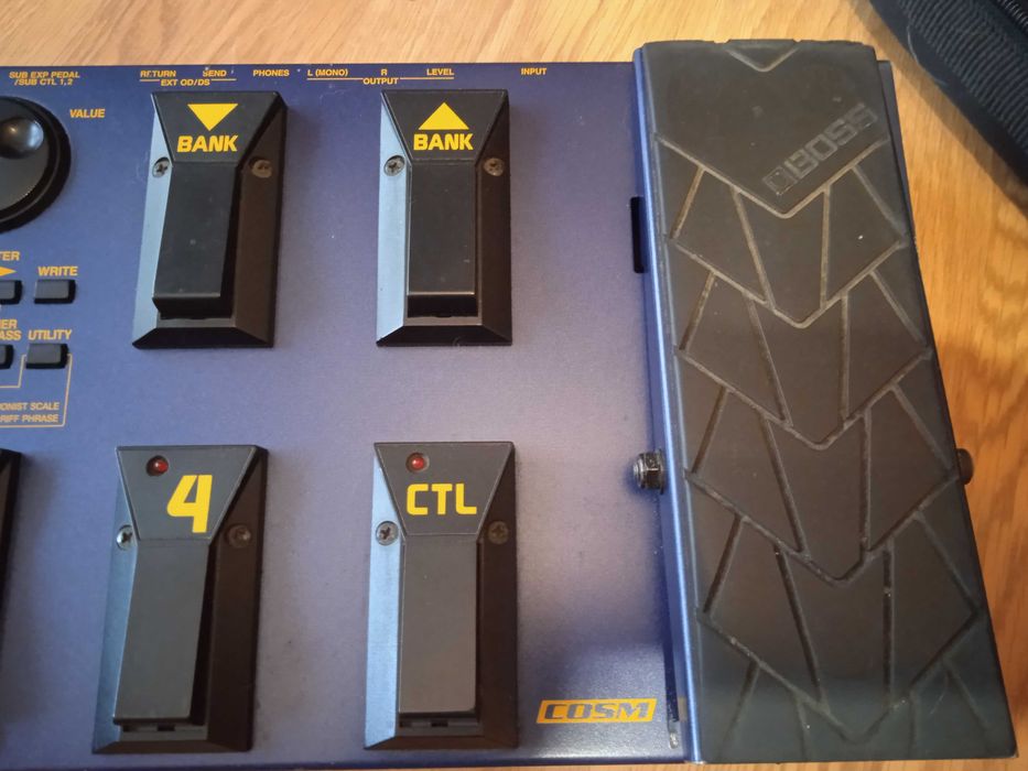Multiefekt gitarowy BOSS GT 3 COSM