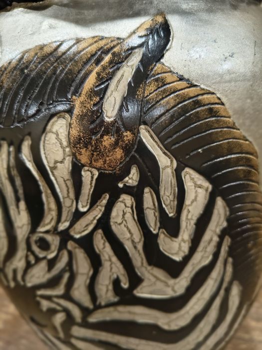 Велика керамічна ваза