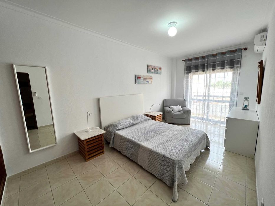 Apartamento com 2 WC e Garagem