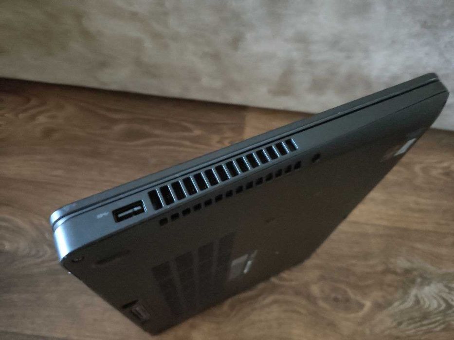 Dell latitude e5470 i3 \ 8gb ddr4 \ 128gb ssd