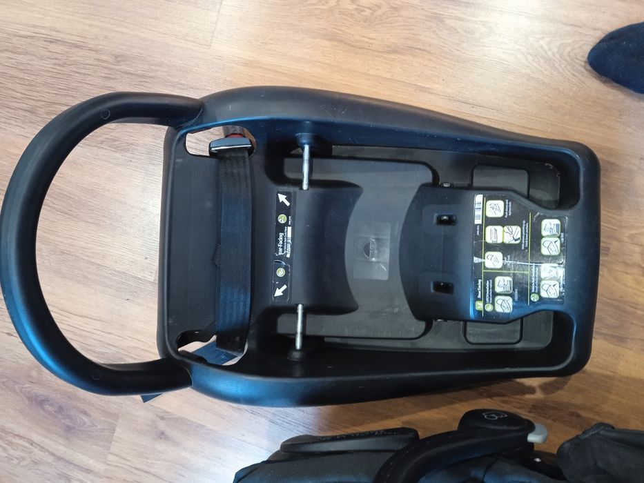 Дитяче автокрісло з кріпленням Isofix