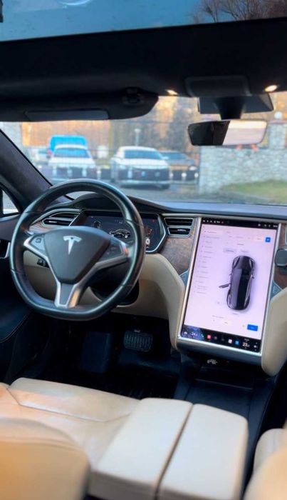 Оренда автомобіля Tesla Model S , Прокат авто Rent avto , Оренда авто