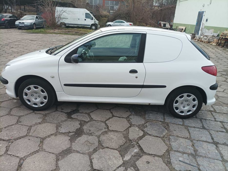 Peugeot 206 1.4 HDi van vat