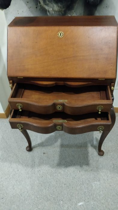 Escrivaninha de estilo inglês