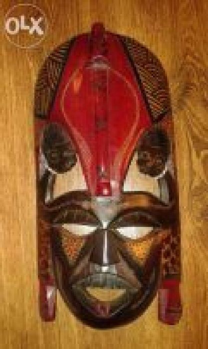 Kenia. Maska z drewna (3)