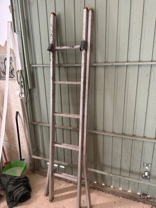 Escada em alumínio