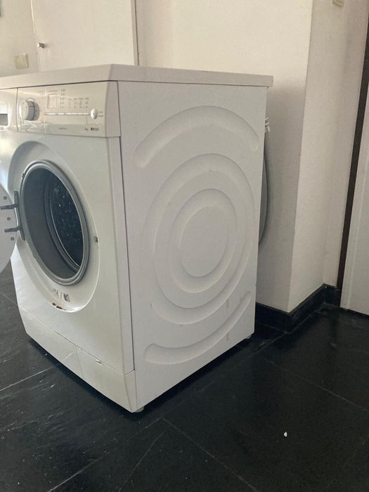 Máquina de Lavar Roupa • Siemens
