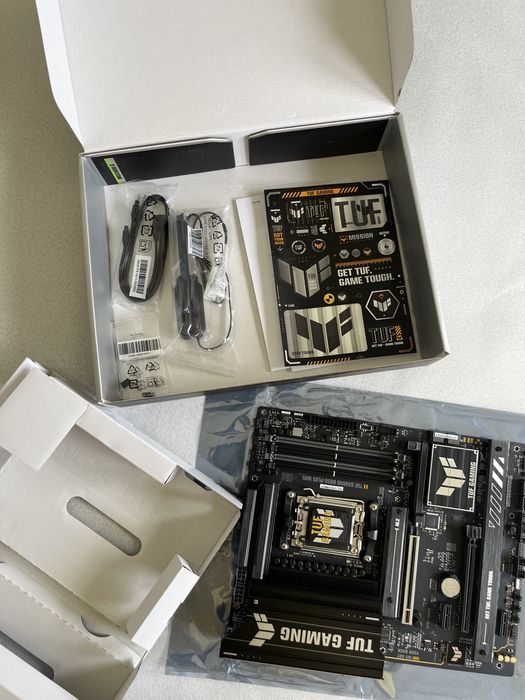 Placa Mãe Asus TUF Gaming B850-PLUS WIFI