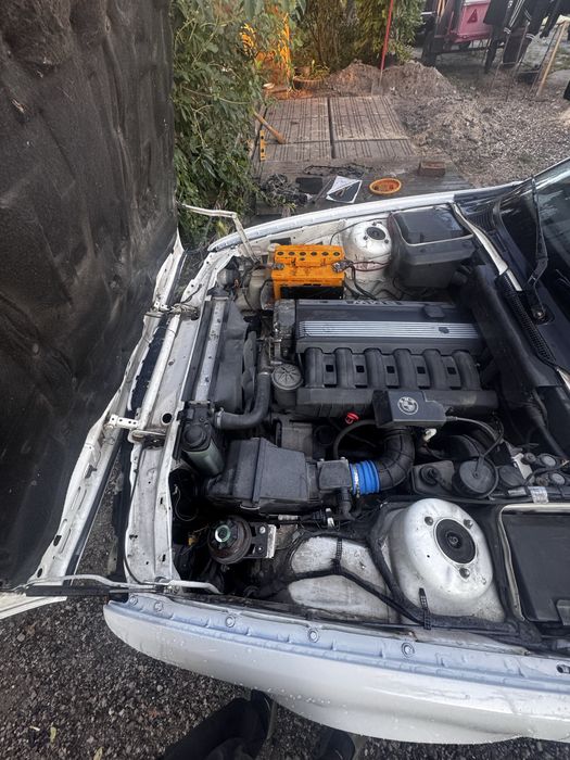 BMW  520і   1991