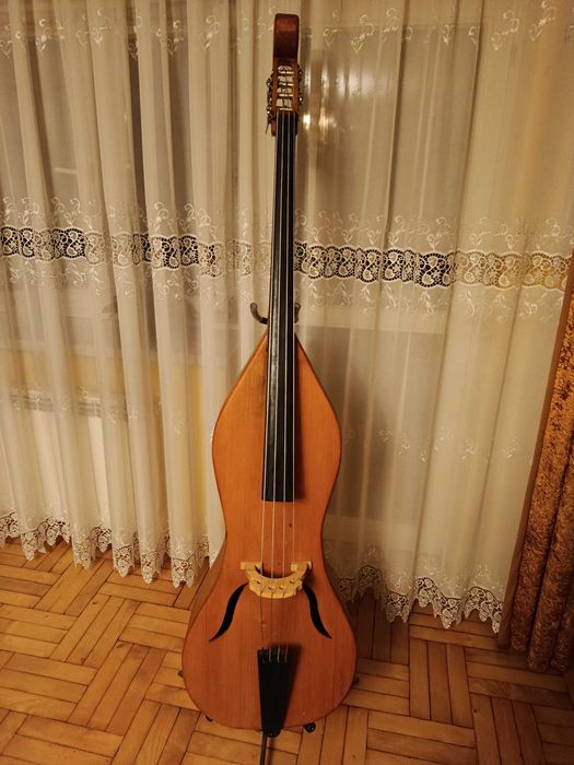 Kontrabas "basy"